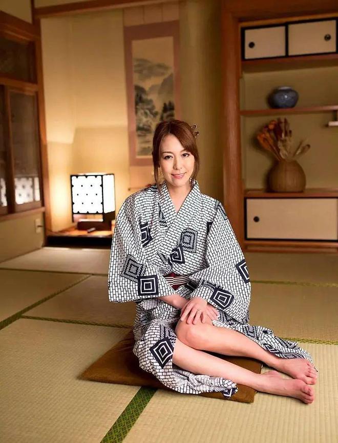 奥妙广告女主角：魅力四溢，独特气质，她的秘密竟是……