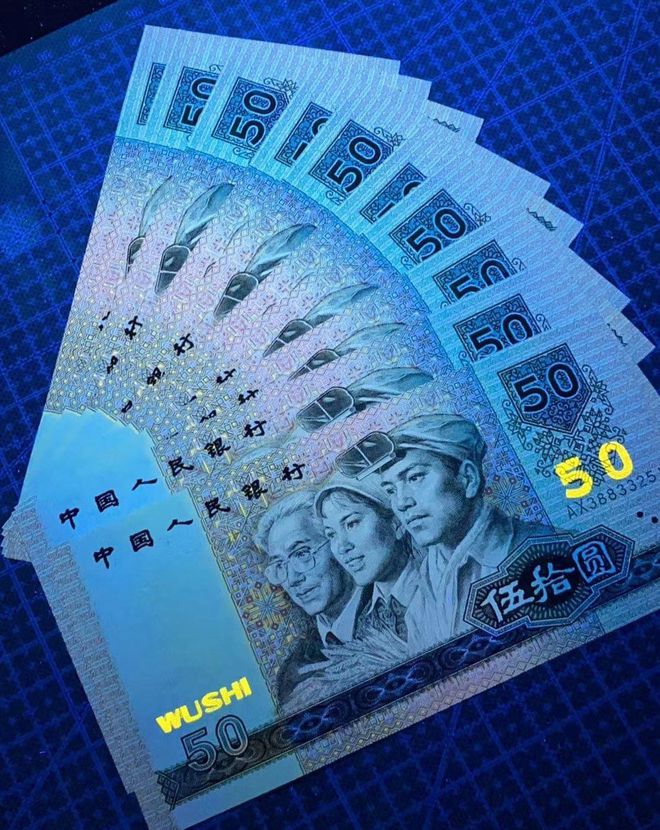龙武怎么赚人民币_小虫神泣怎么赚游戏币_赚qq币