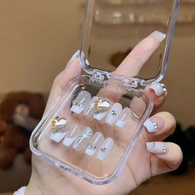 美甲光疗机使用方法_光疗美甲机怎么用_美甲光疗机起什么作用