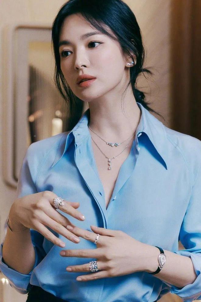礼服步骤详细发型图_礼服步骤详细发型图片_礼服发型详细步骤