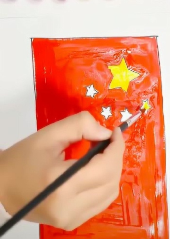 幼儿园美术国旗教案_国旗美术教案_美术《国旗》教案