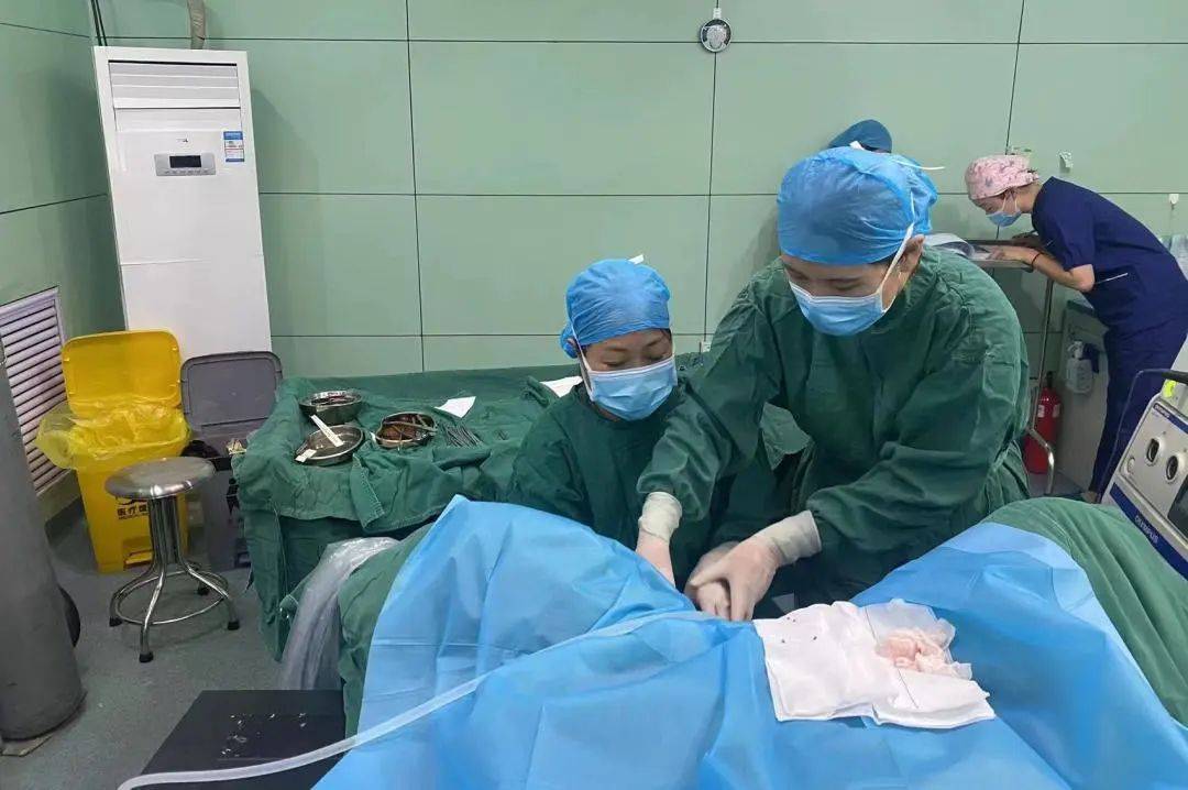 子宫肌瘤剖腹手术图片-揭秘子宫肌瘤剖腹手术：经历者的真实分享