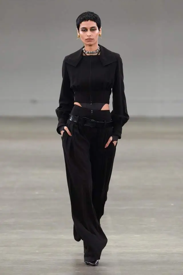批发批发服装_服装的批发价是多少_2024新款服装10元批发