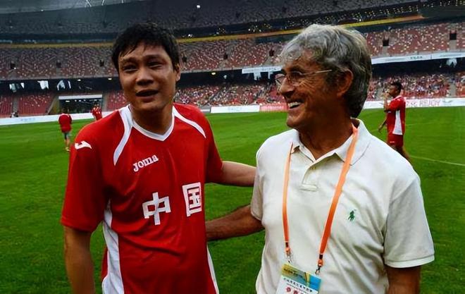 cm0304中国球员_球员中国加油视频_球员中国行抢先看