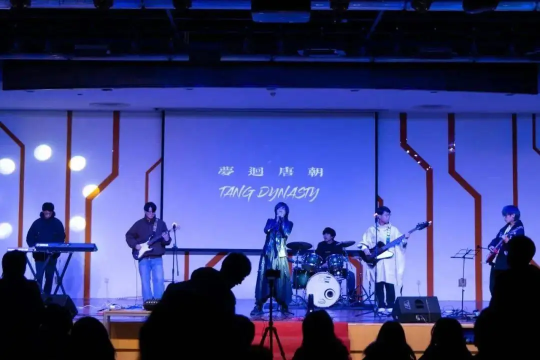 黄大锤林永健-黄大锤VS林永健：幽默搞笑与音乐情感，谁更打动你的心？
