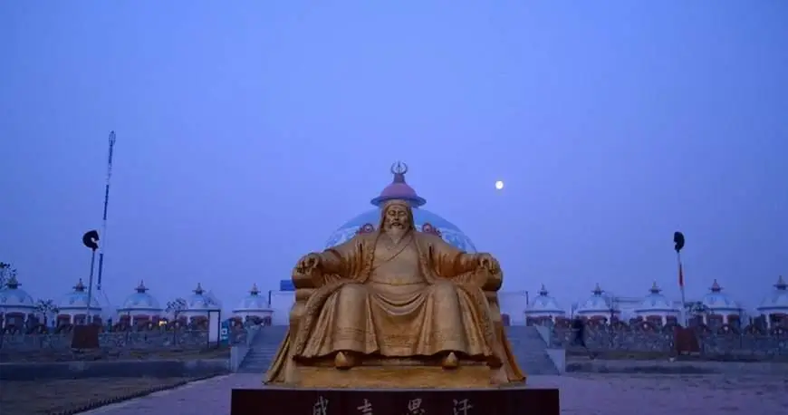 嗜血骑士血狐放不放-血狐：嗜血骑士的孤独与挣扎，放与不放的艰
