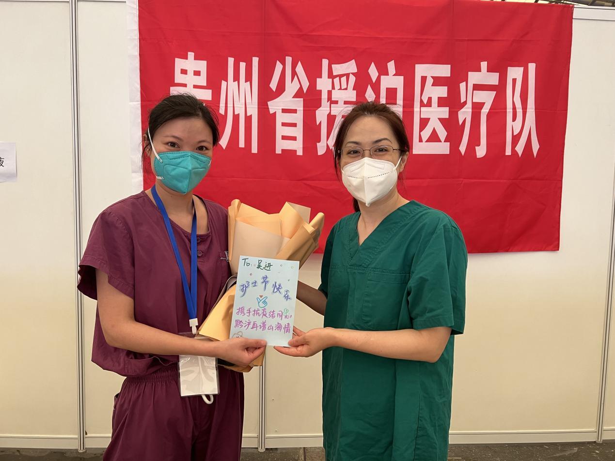 梦见护士预兆什么_梦见好多护士_梦见很多医生护士