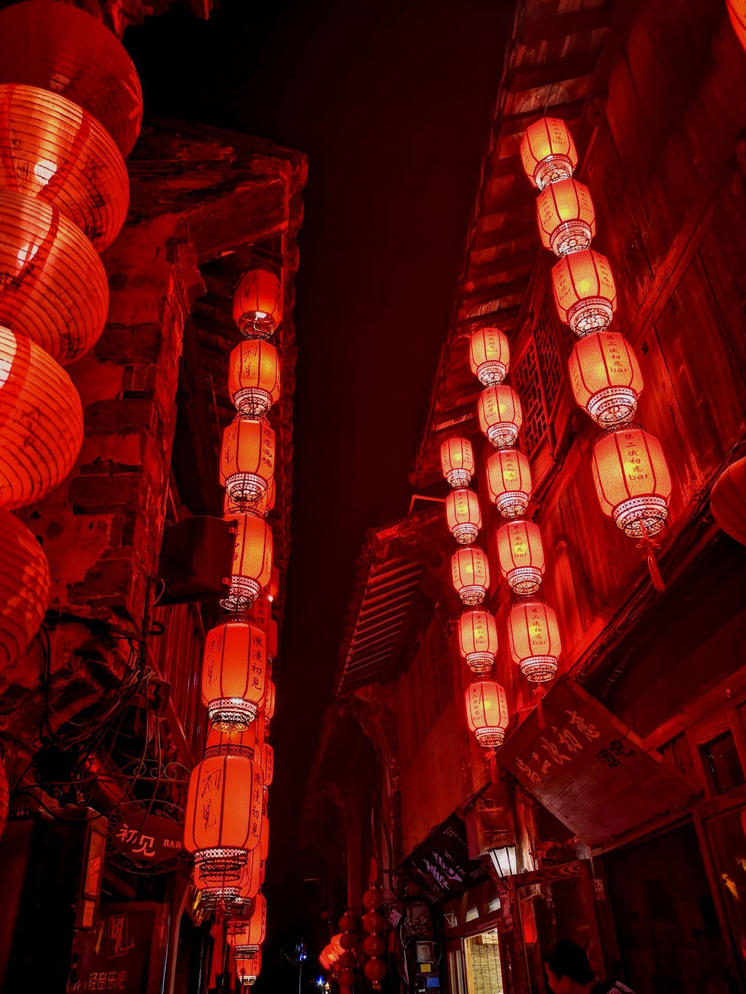 疯狂的城市_疯狂的夜都市歌词_城市疯狂夜