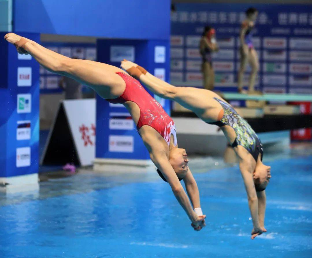 女子跳水奥运会_2024年奥运会女子跳水比赛情况_跳水视频2021奥运会女子