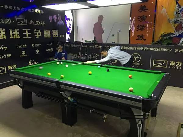 章鱼台球148房间直播_台球比赛直播屋手机版_台球直播间背景墙