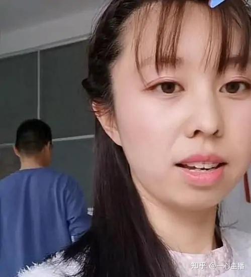 奶奶打死孙女_奶奶打孙女是家暴吗_孙女暴打奶奶