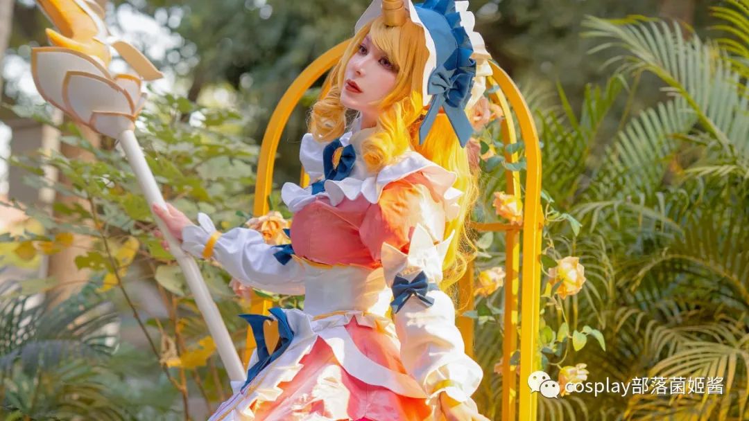 lolcosplay美女壁纸_壁纸美女超清_壁纸美女二次元头像
