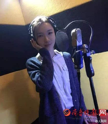 石悦女流年龄_石悦弟弟_石悦